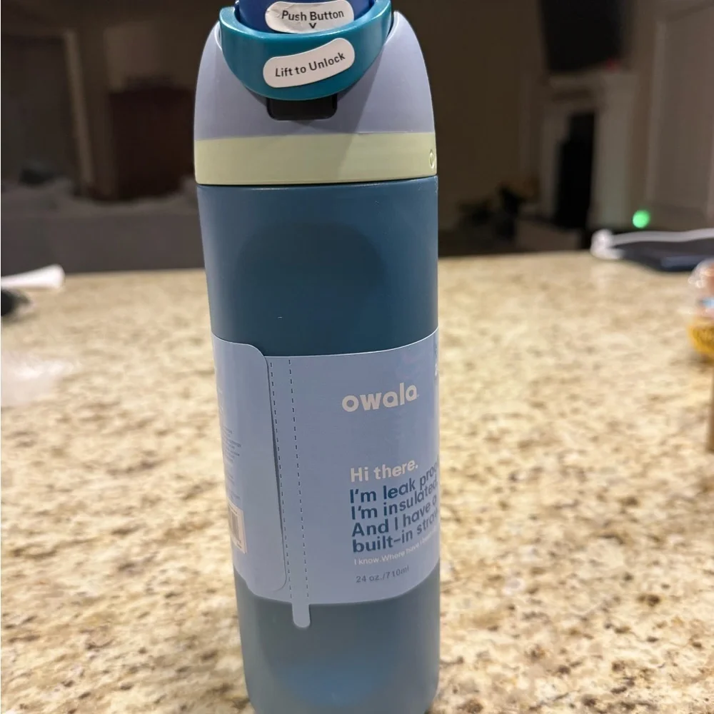 Owala Blue Insulated Tumbler 24oz